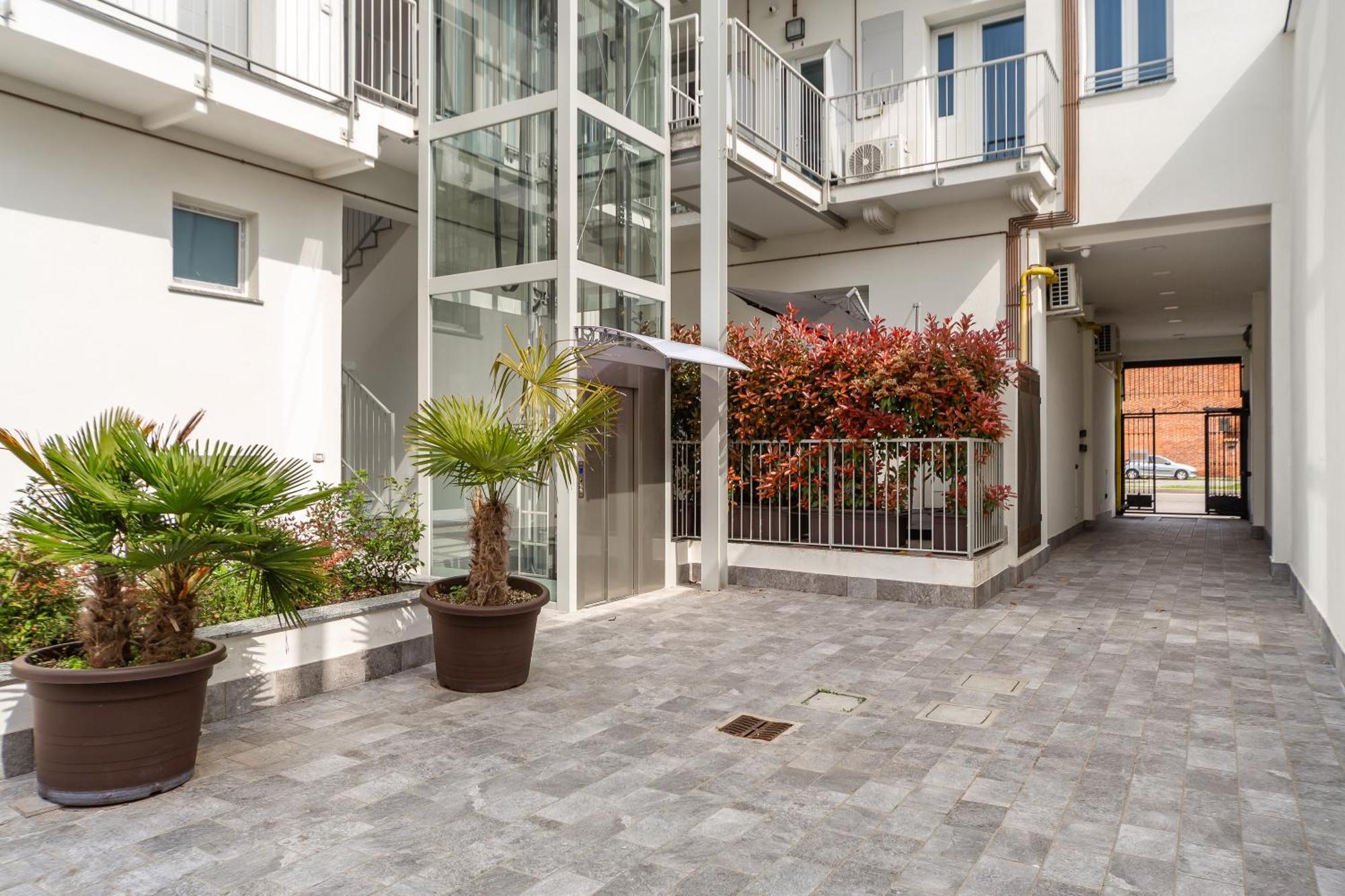 Khl Apartments Milan Exterior photo